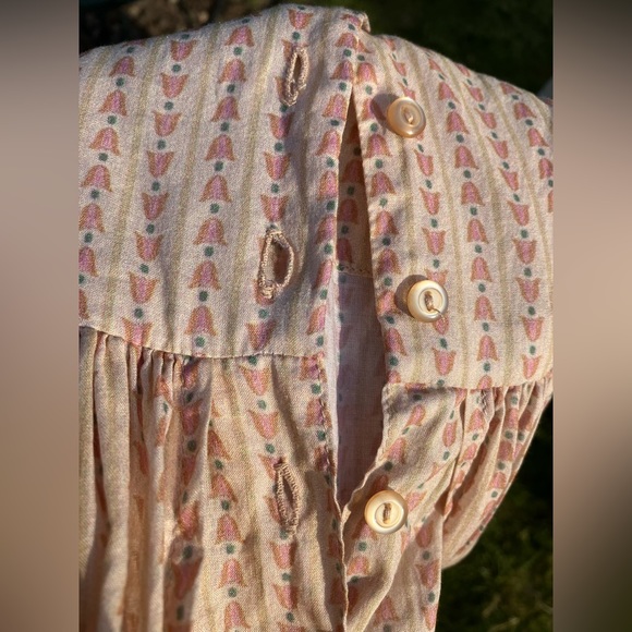 Unavailable! This dress is no longer available. - Picture 10 of 14